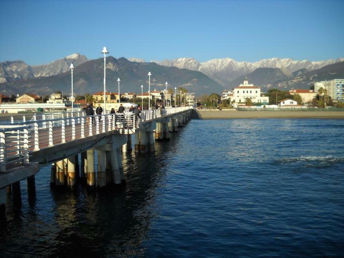B&B Villa C'Era Una Volta Marina di Massa Exterior foto